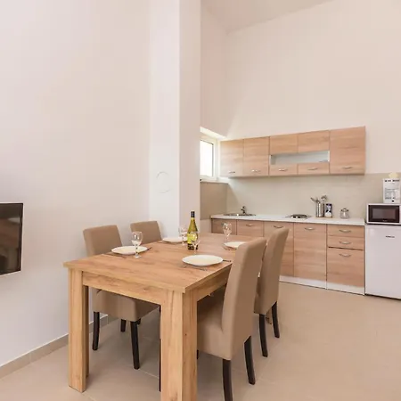 Apartman Lovely In