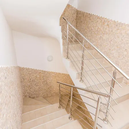 Apartman Lovely In *